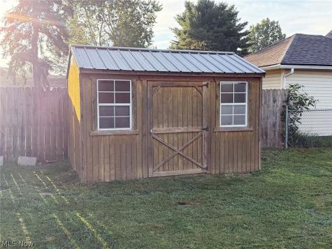 706 Broad Avenue NW Canton OH 44708