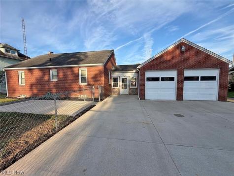 706 Broad Avenue NW Canton OH 44708