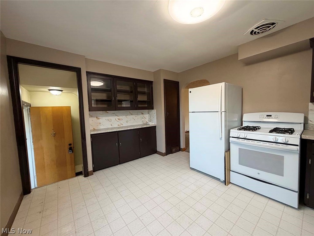 706 Broad Avenue NW Canton OH 44708