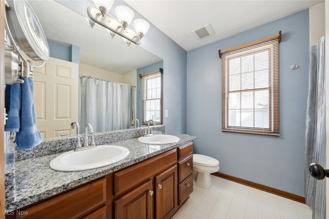 2138 Lake Pointe Drive Avon OH 44011