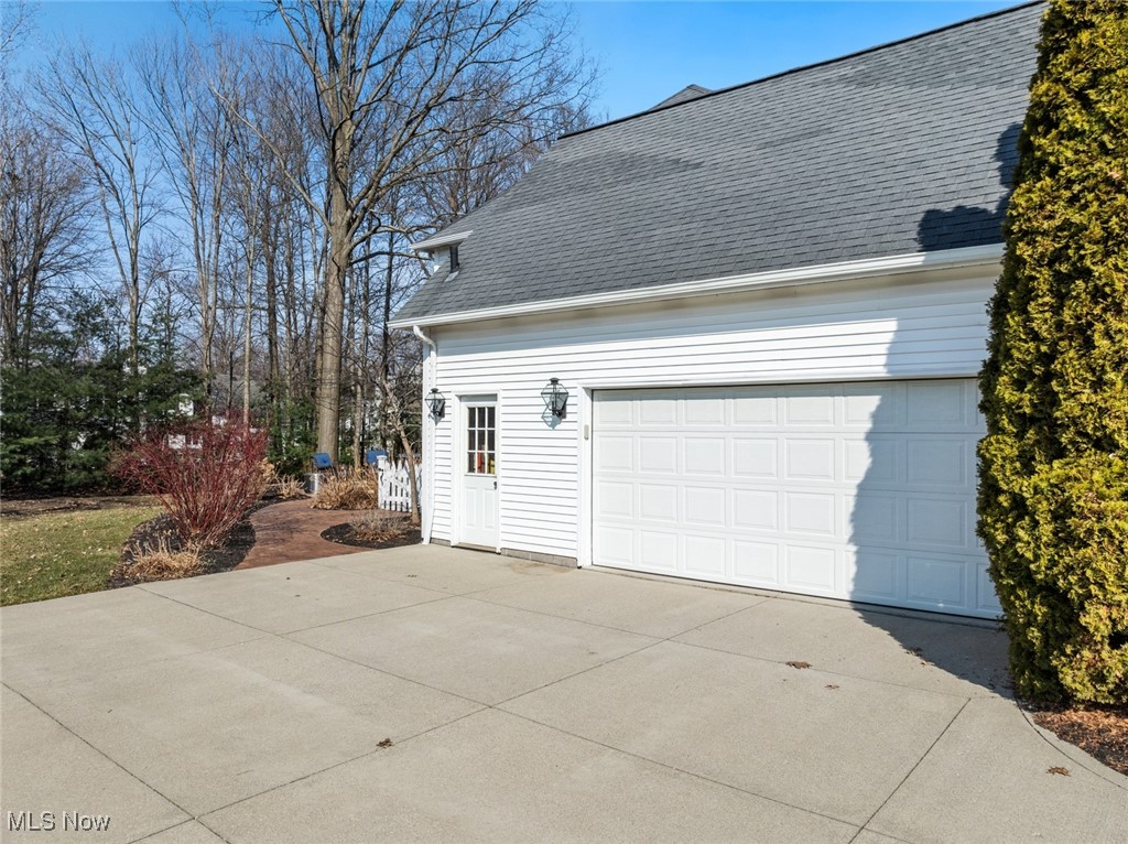 2138 Lake Pointe Drive Avon OH 44011