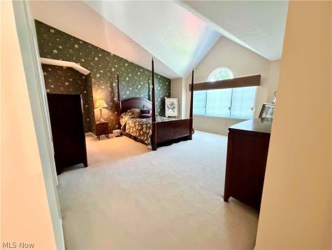 8304 Washington Avenue North Royalton OH 44133