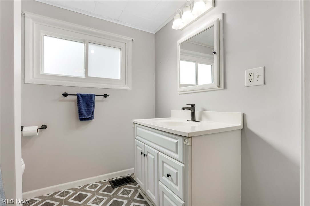 310 Main Street Dresden OH 43821