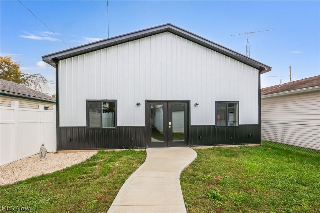 310 Main Street Dresden OH 43821
