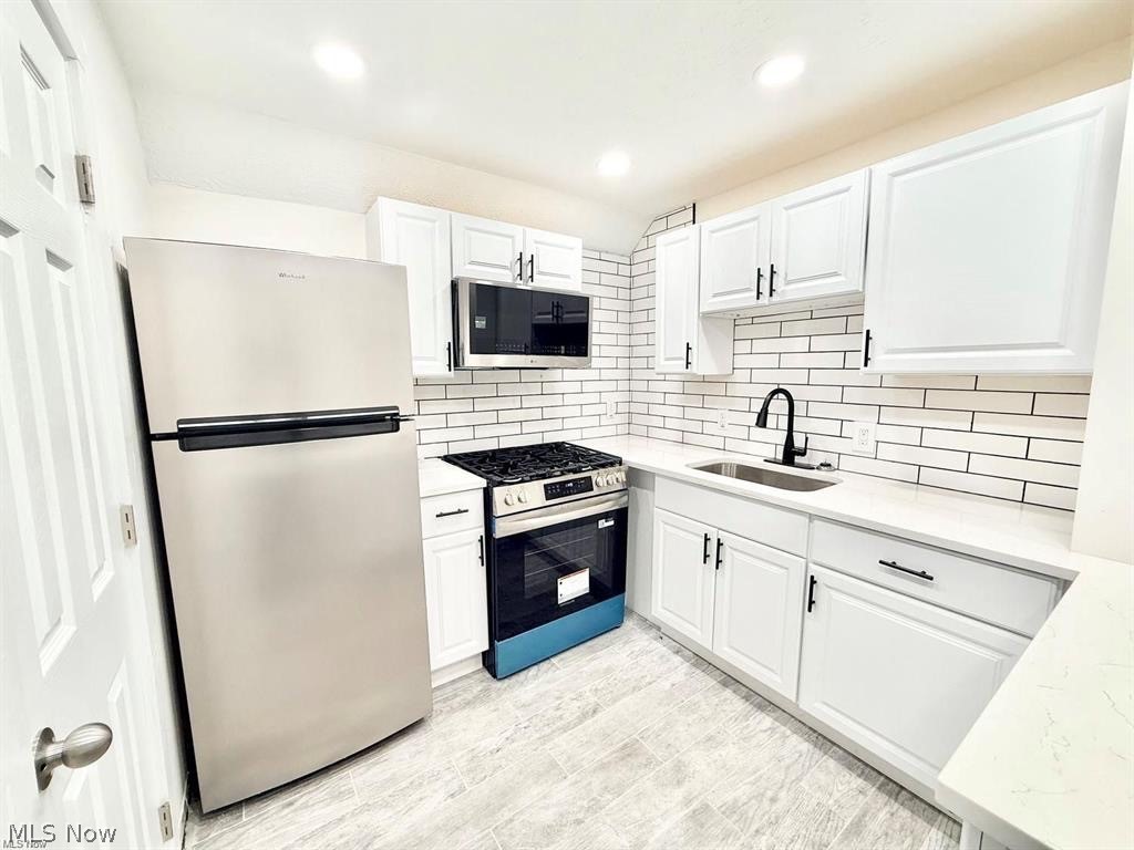 842 Starkweather Avenue Cleveland OH 44113