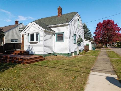 173 W Way Street Barberton OH 44203