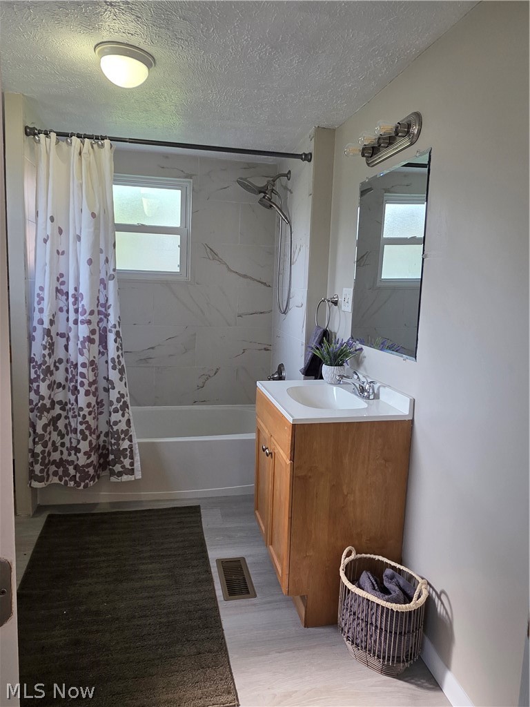 391 Louise Avenue Kent OH 44240
