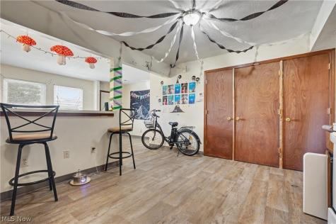 1503 Whitehall Boulevard Kent OH 44240