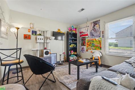 1503 Whitehall Boulevard Kent OH 44240