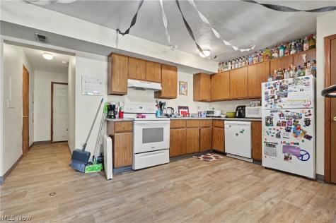 1503 Whitehall Boulevard Kent OH 44240