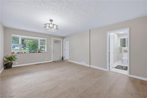 1613 Lillian Road Stow OH 44224