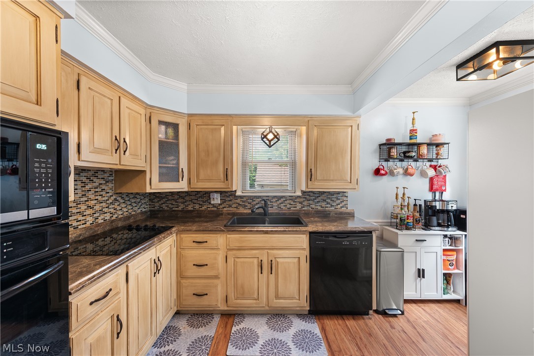 5896 Hodgman Drive Parma Heights OH 44130