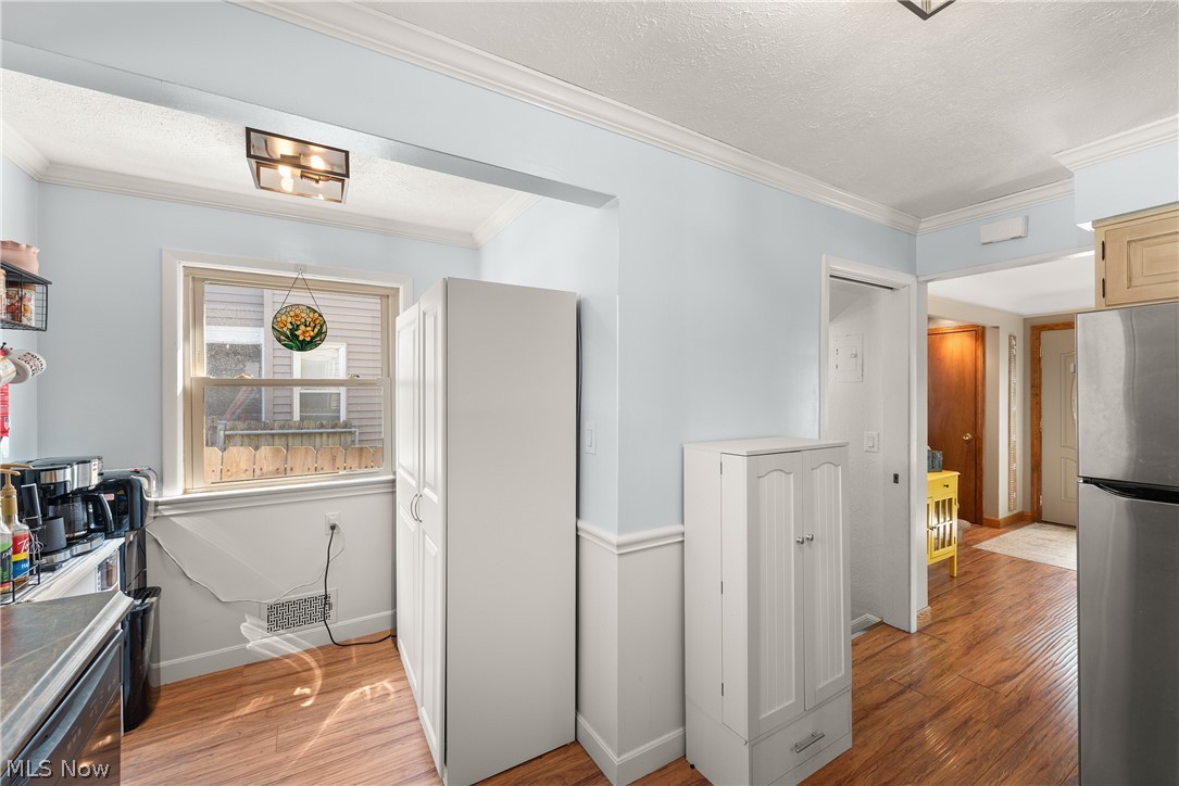 5896 Hodgman Drive Parma Heights OH 44130