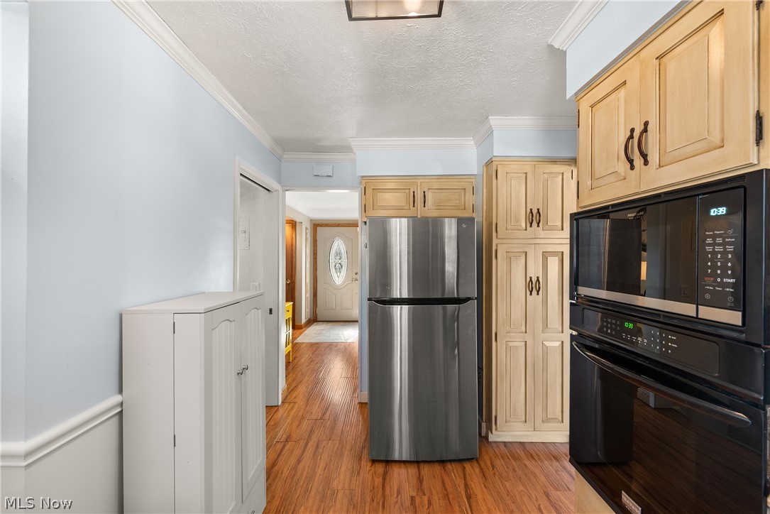 5896 Hodgman Drive Parma Heights OH 44130