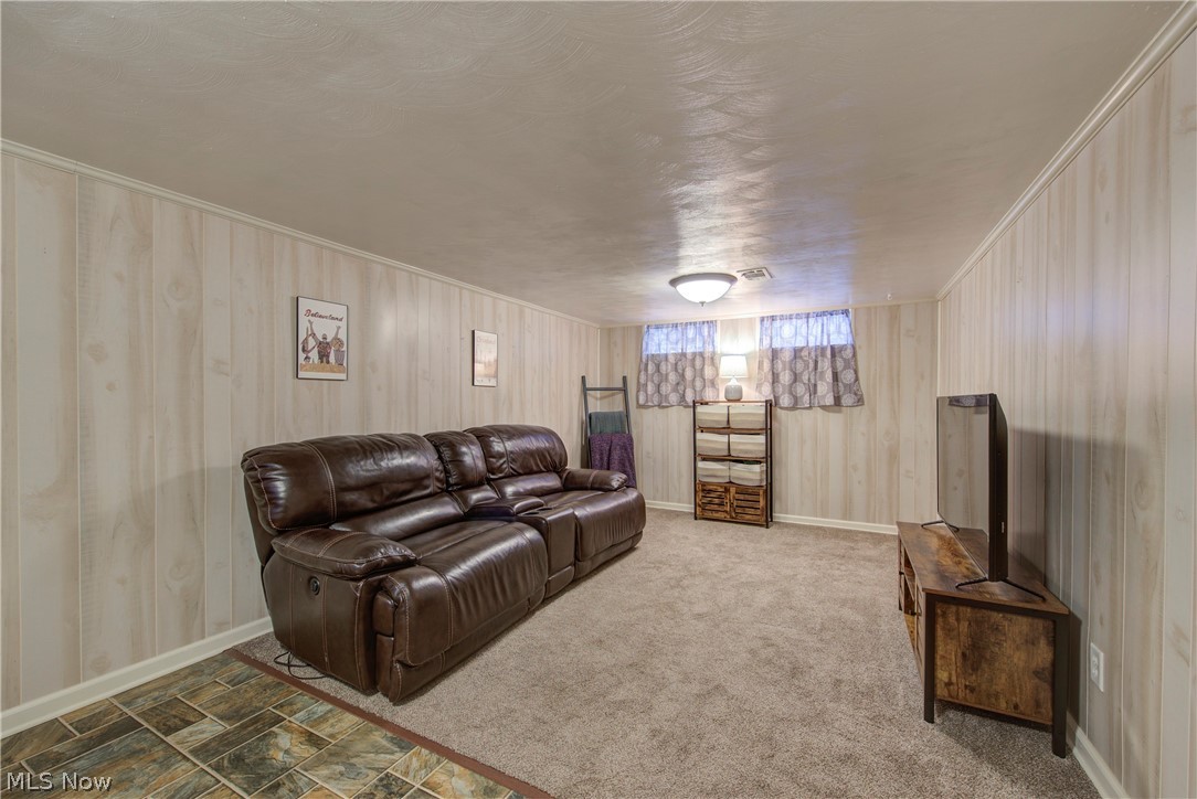 5896 Hodgman Drive Parma Heights OH 44130