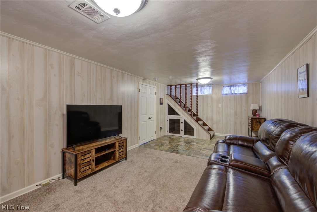 5896 Hodgman Drive Parma Heights OH 44130