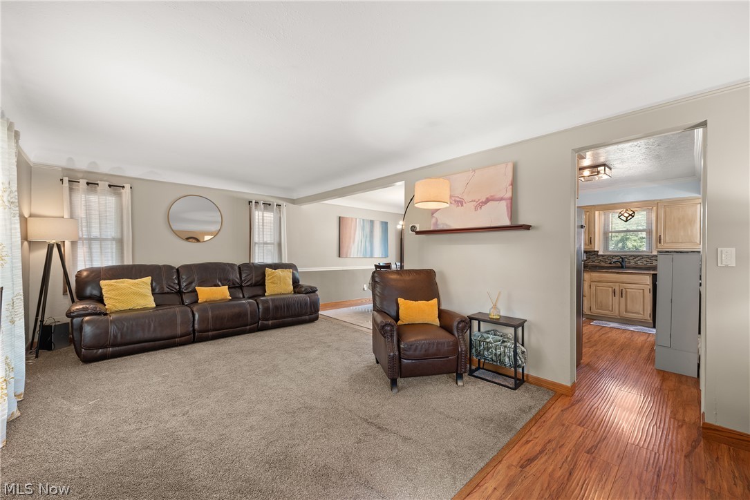5896 Hodgman Drive Parma Heights OH 44130