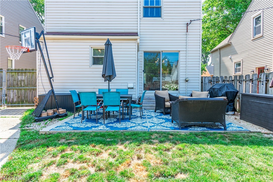 5896 Hodgman Drive Parma Heights OH 44130