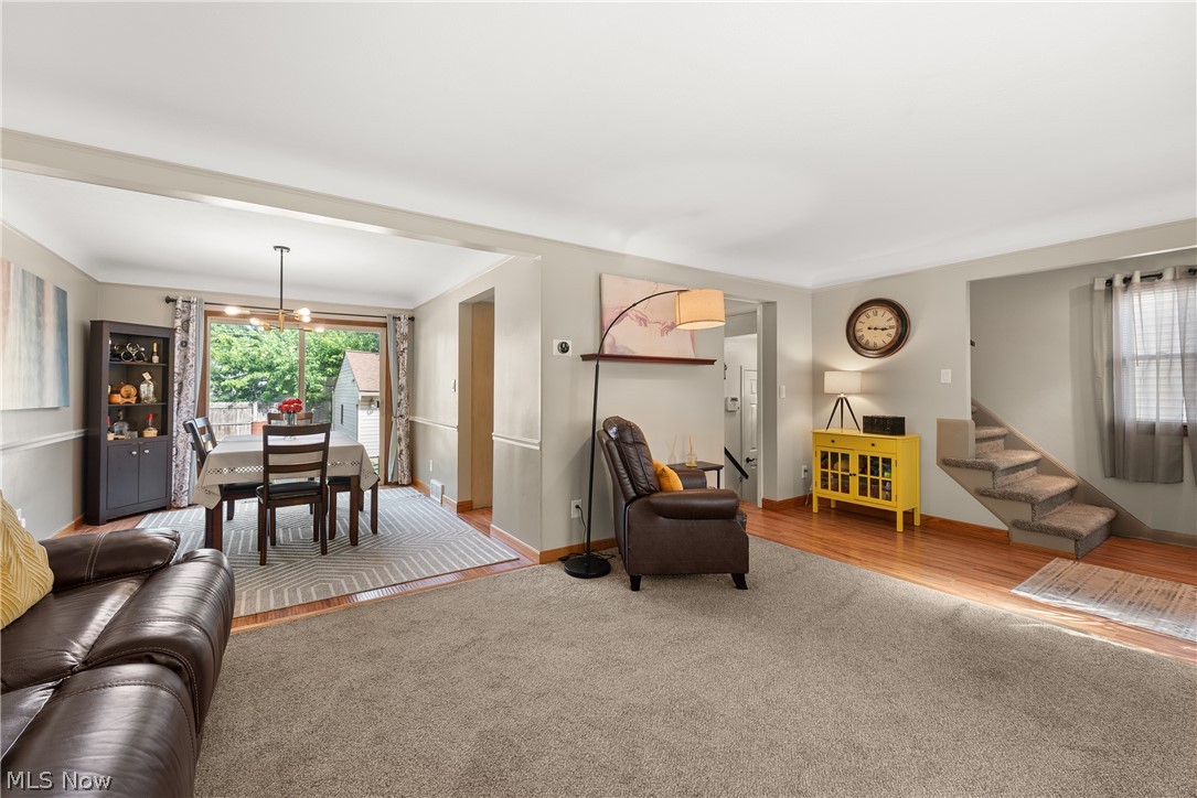5896 Hodgman Drive Parma Heights OH 44130