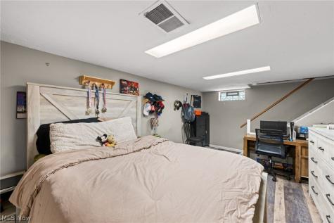 7906 Kenton Avenue Parma OH 44129