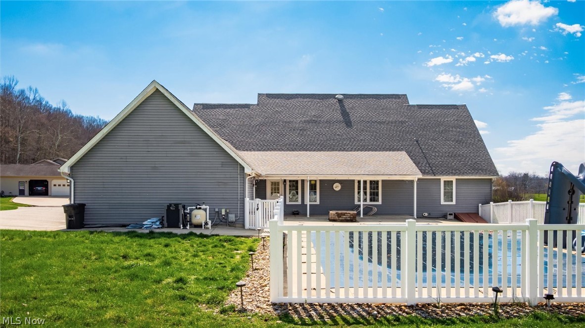 2435 Freedom Lane Zanesville OH 43701