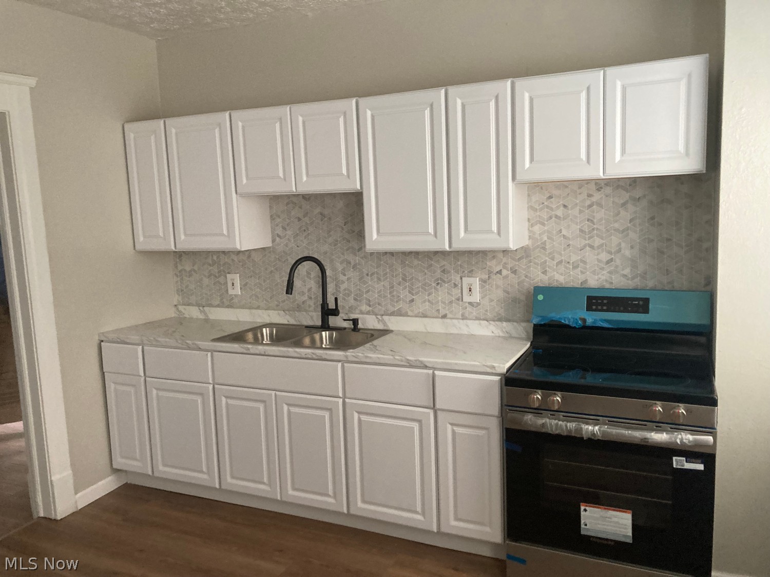 1524 E 82nd Street Cleveland OH 44103
