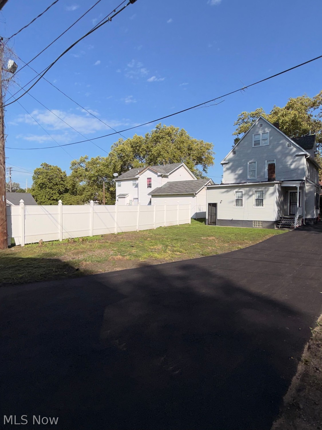 1524 E 82nd Street Cleveland OH 44103