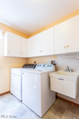 457 Harvest Lane Seven Hills OH 44131