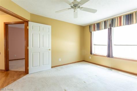 457 Harvest Lane Seven Hills OH 44131