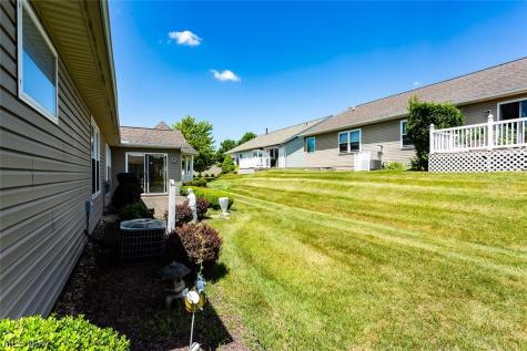 457 Harvest Lane Seven Hills OH 44131