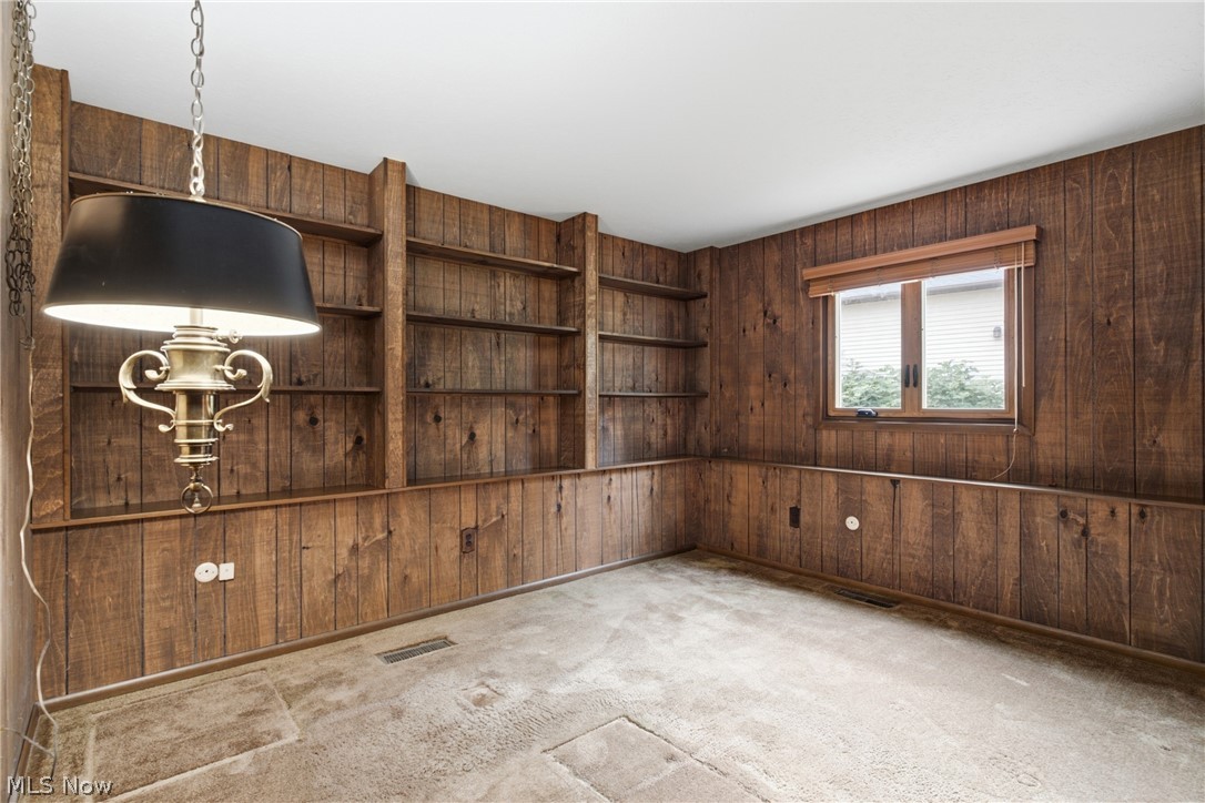 35771 Meadowdale Drive Solon OH 44139