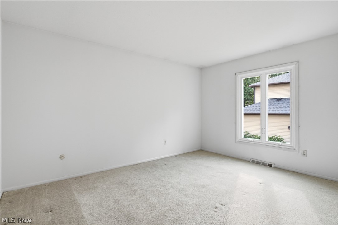 35771 Meadowdale Drive Solon OH 44139