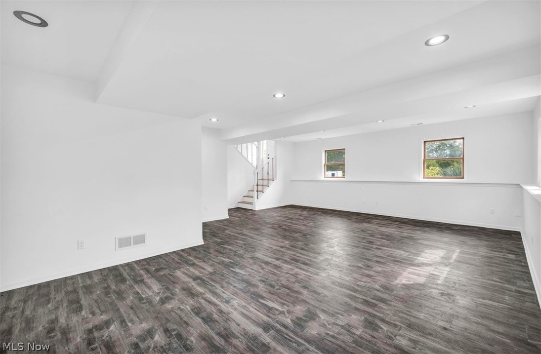 10142 Hillcrest Road Kirtland OH 44094