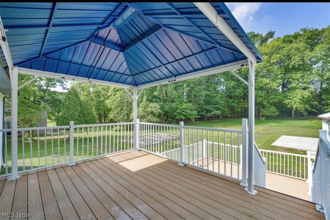 10142 Hillcrest Road Kirtland OH 44094