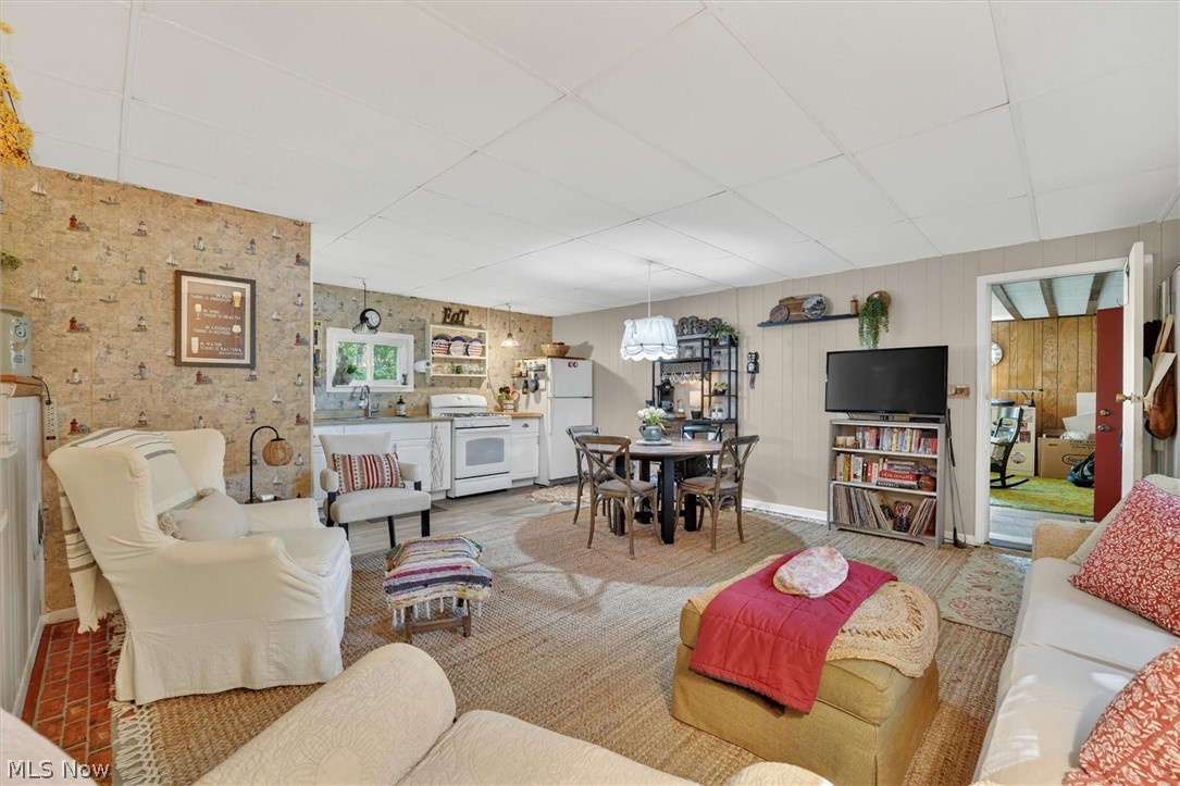 33062 Chestnut Ridge Road North Ridgeville OH 44039