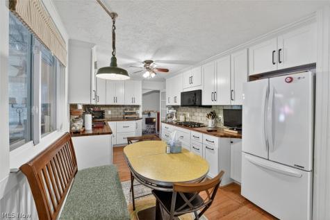 33062 Chestnut Ridge Road North Ridgeville OH 44039