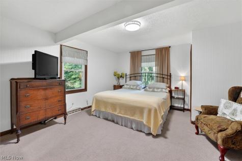33062 Chestnut Ridge Road North Ridgeville OH 44039