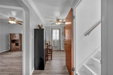 6133 W 54th Street Parma OH 44129