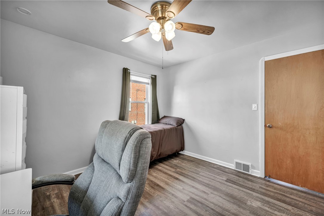 6133 W 54th Street Parma OH 44129