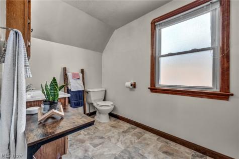 6133 W 54th Street Parma OH 44129