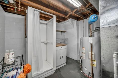 6133 W 54th Street Parma OH 44129