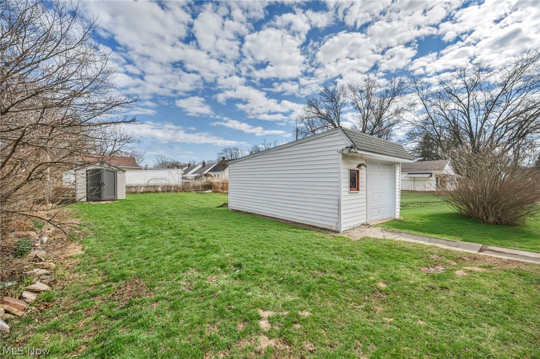 6133 W 54th Street Parma OH 44129