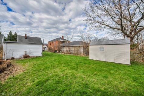 6133 W 54th Street Parma OH 44129