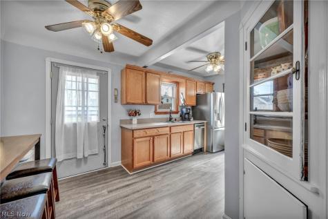 6133 W 54th Street Parma OH 44129
