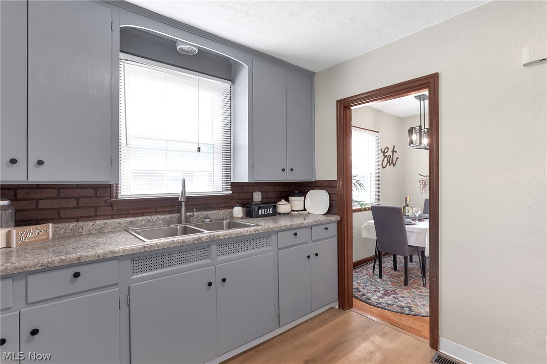 1560 Garling Avenue Columbus OH 43223