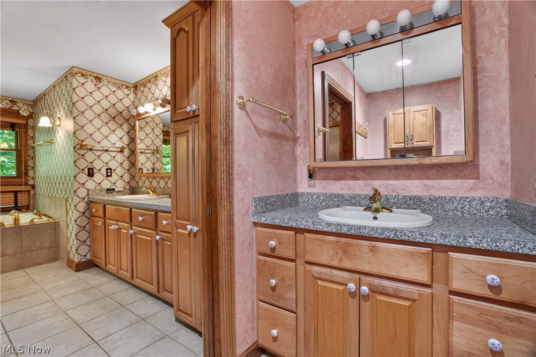 1814 Tische Road Jefferson OH 44047