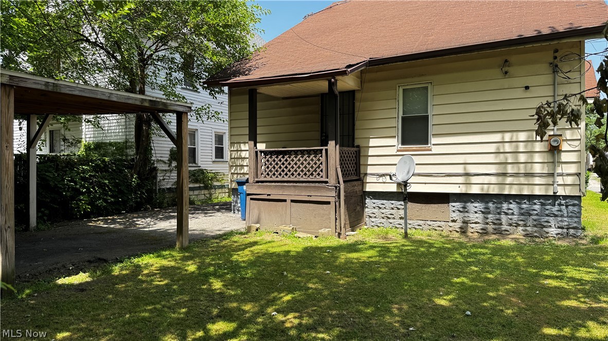 11806 Farringdon Avenue Cleveland OH 44105