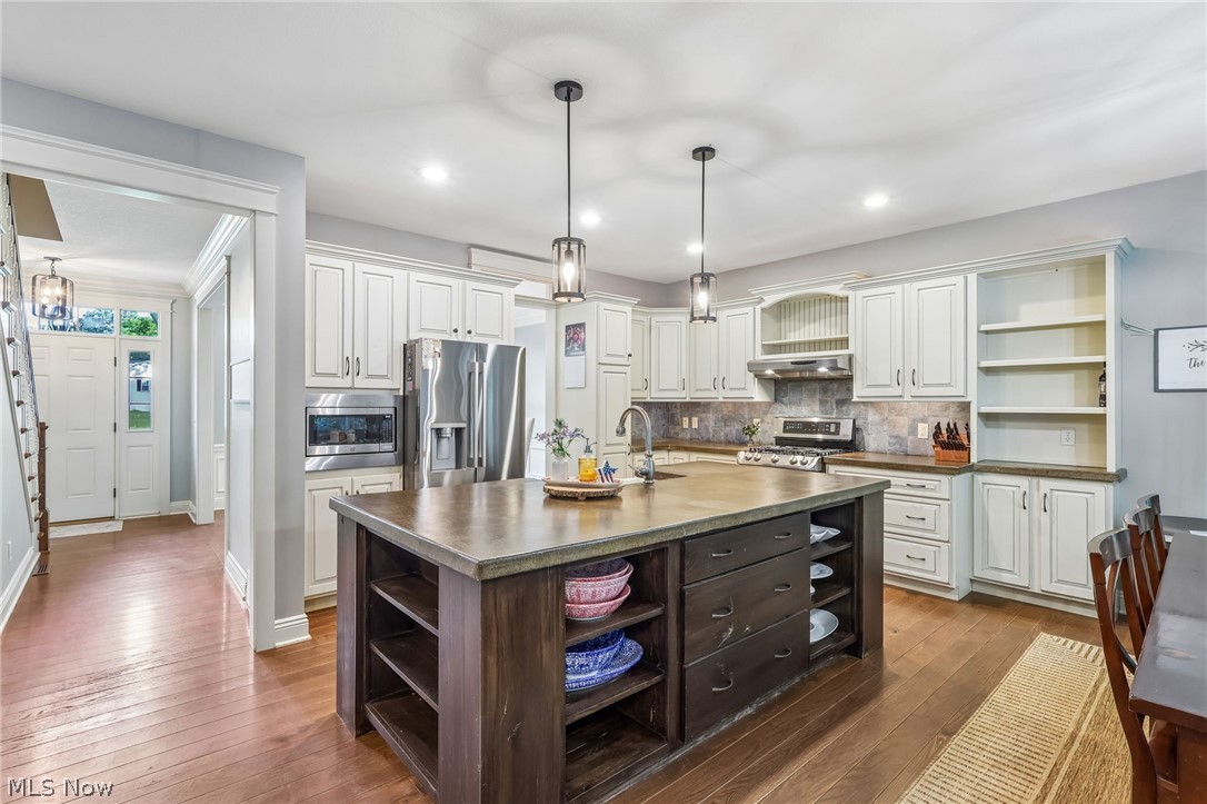 7140 Indian Trail Poland OH 44514