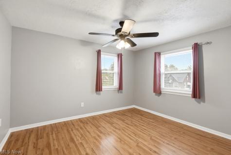 2918 Parklane Drive Parma OH 44134