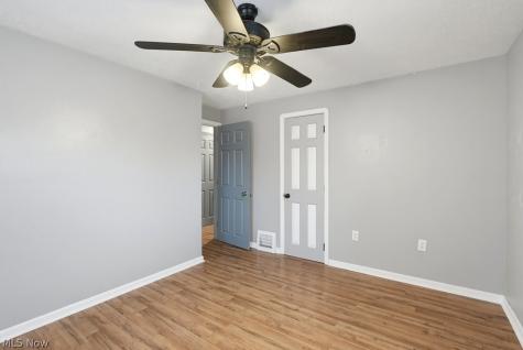 2918 Parklane Drive Parma OH 44134